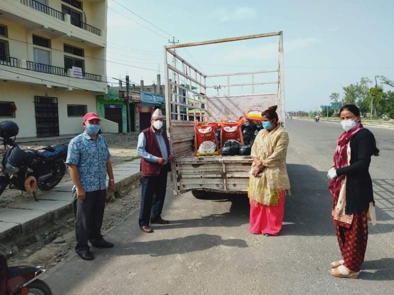 गोदावरीमा अपाङ्गता भएका व्यक्तिलाई राहत वितरण