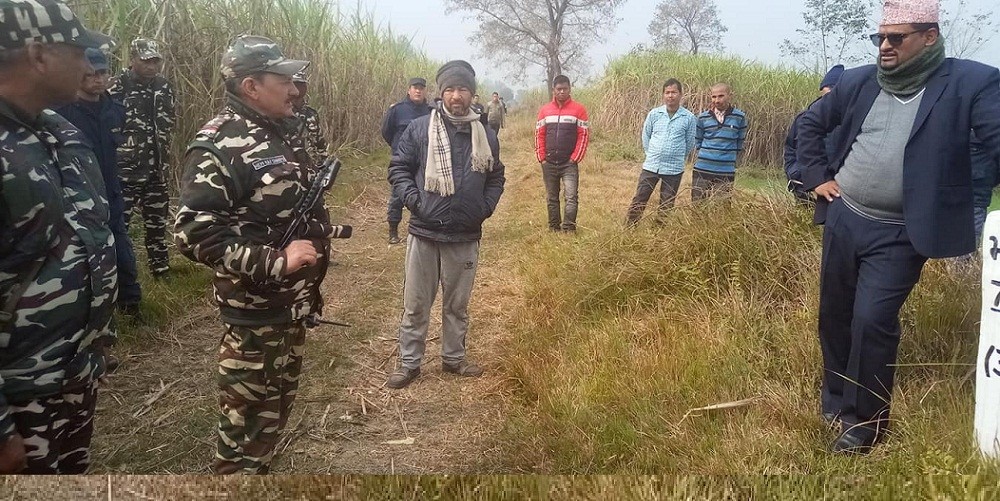 एसएसबीले कञ्चनपुरको दक्षिणी क्षेत्र बेलौरीसडकघाटमा बाटो अवरुद्ध गर्‍यो