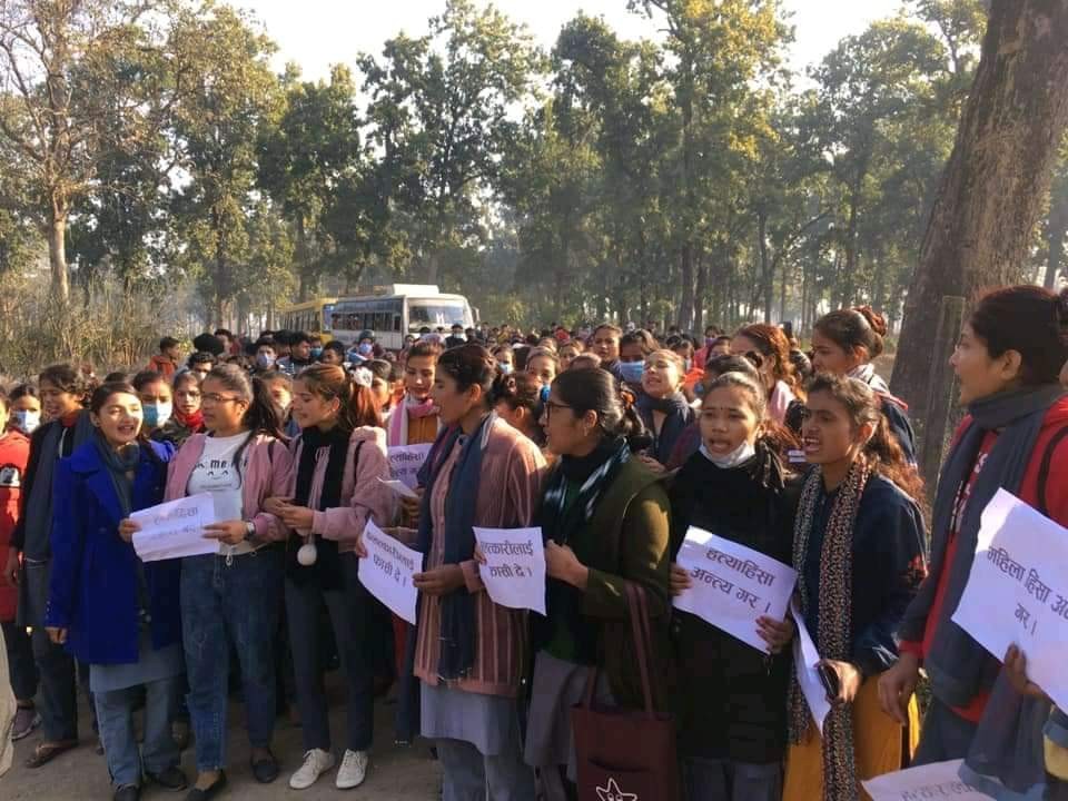 भागिरथी भट्ट हत्या प्रकरण : कैलालीको अत्तरियामा बिधार्थीहरुद्वारा प्रदर्शन