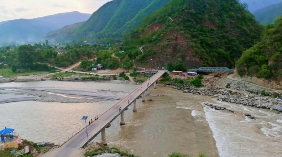 डोटीको दीपायलस्थित सेती नदीमा हाम फालेर एक महिला बेपत्ता