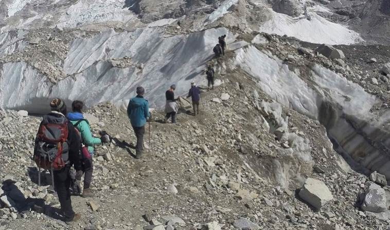 मानसरोवर दर्शनका लागि सिमकोट पुगेका २० भारतीय तीर्थयात्री सिमकोटबाट  फिर्ता