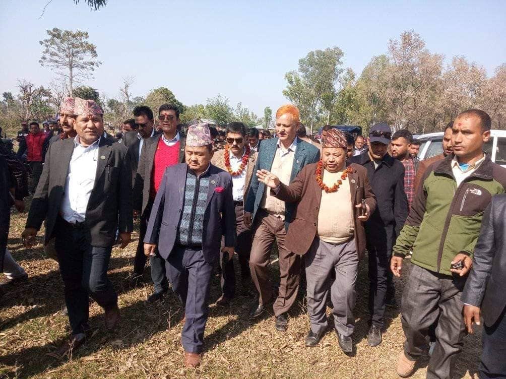 उधोगमन्त्री भट्ट नेत्रित्वको टोलीद्वारा प्रस्ताबित दोधारा चाँदनी शुख्खा बन्दरगाह स्थलको स्थलगत निरिक्षण (भिडियो)