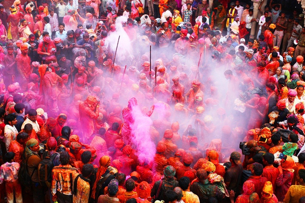 डोटीमा आजदेखी विशेष होली देउडा प्रतियोगिता सुरु