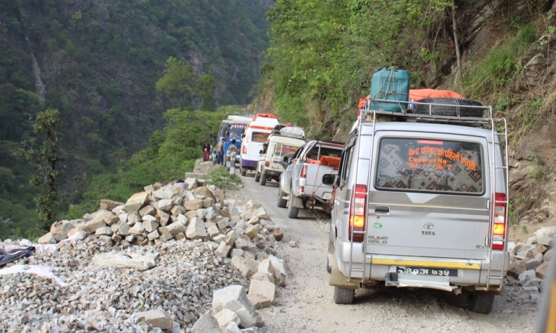 गएको आर्थिक वर्षमा कर्णाली राजमार्गमा १२ वटा पक्की पुल निर्माण सम्पन्न