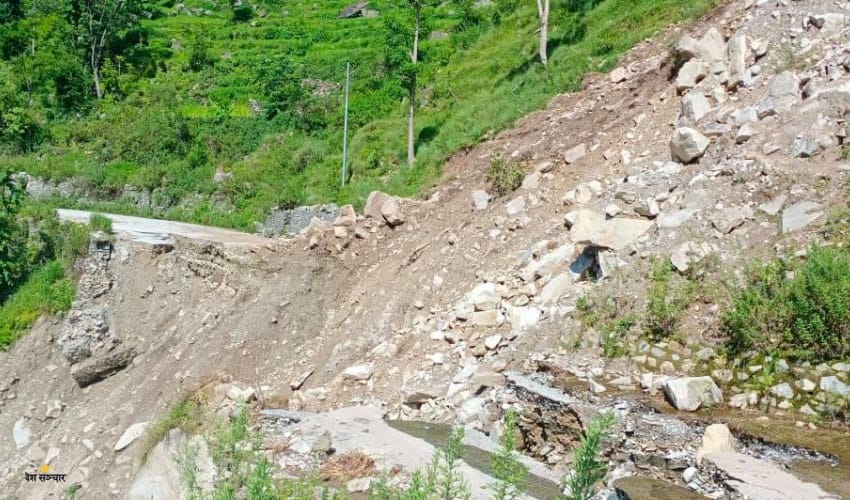 बैतडीका अधिकांश ग्रामीण सडकहरु अवरुद्ध