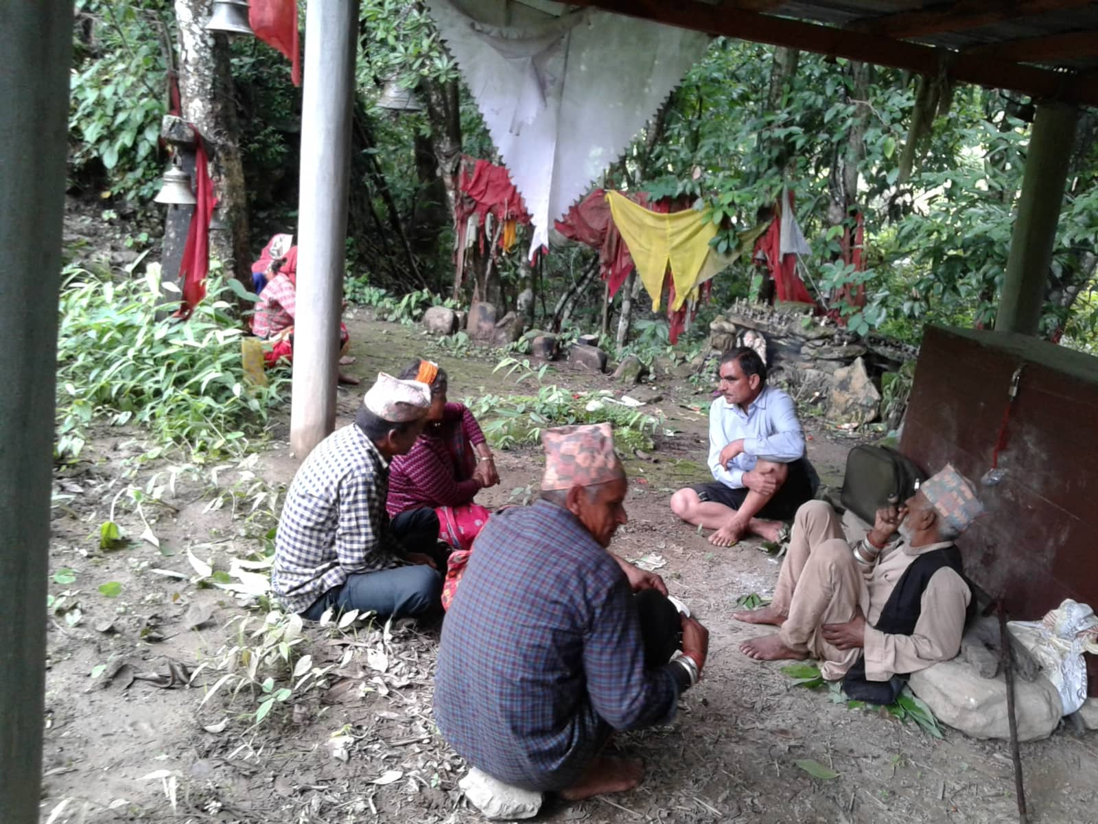 सुदूरपश्चिमका विभिन्न शक्तिपीठमा ‘बत्ती बाल्ने’ दर्शनार्थीको घुइँचो