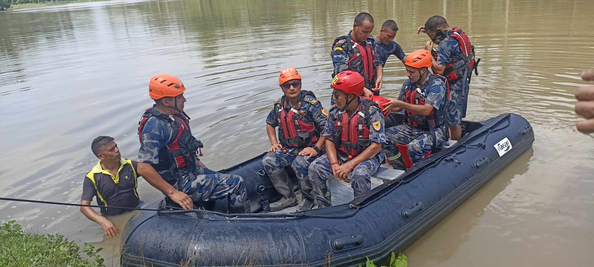 पानीजन्य बिपतको लागी शसस्त्र प्रहरीको मोटरबाइक तयारी अबस्थामा