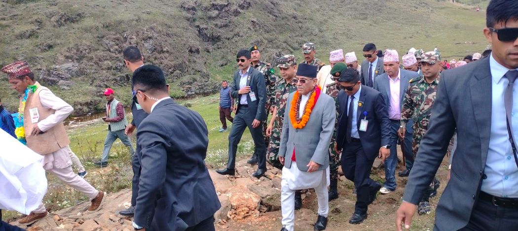 खप्तड अन्तर्राष्ट्रिय आध्यात्मिक सम्मेलनको प्रधानमन्त्रीले गरे उद्घाटन