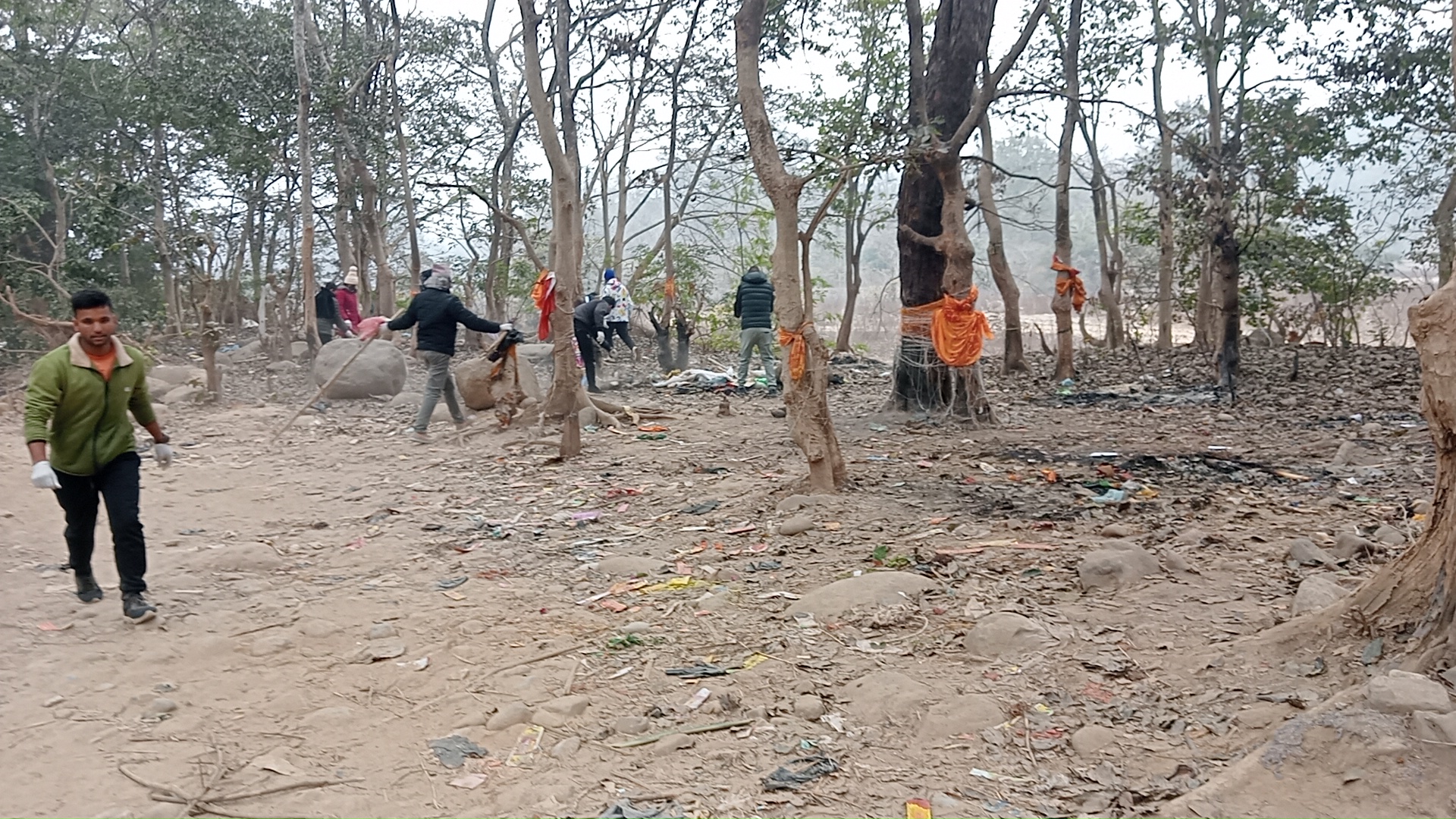 कैलालीको गोदावरी आर्यघाटमा सरसफाई