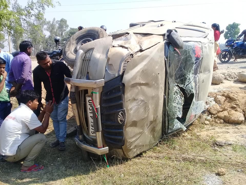 जिप दुर्घटना हुँदा पत्रकार शिवराज भट्टसहित तीन जना घाइते