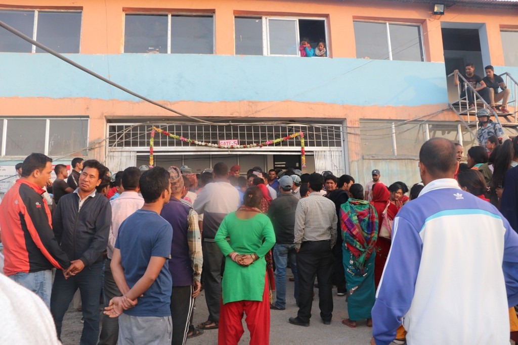 सुत्केरीको मृत्युपछि डडेल्धुरामा  तनाव , ४ जिल्लाको यातायात अबरुद्ध