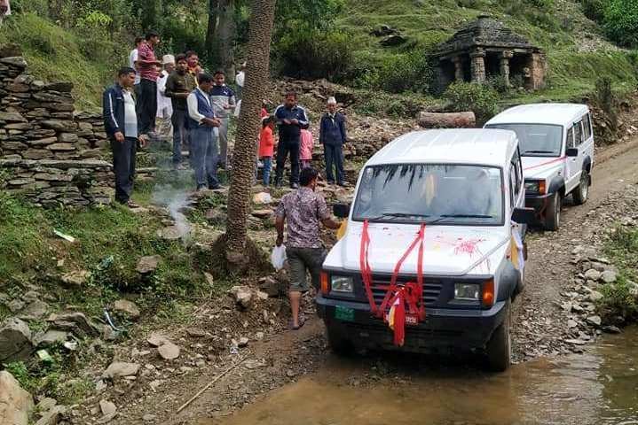 अजयमेरु गाउँपालिकाद्वारा सार्वजनिक यातायात सञ्चालन