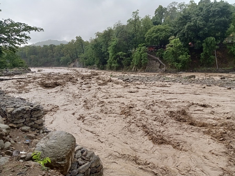 बाढीका कारण कैलालीमा ४ सय ६३ घरमा क्षति