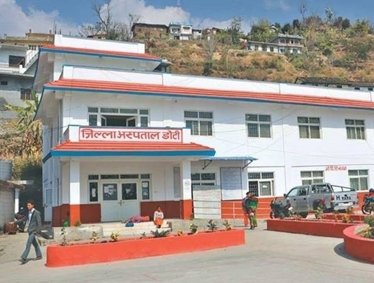 डोटी अस्पतालमा कोरोना महामारीका बेला भेन्टिलेटर र आईसीयू प्रयोगविहीन