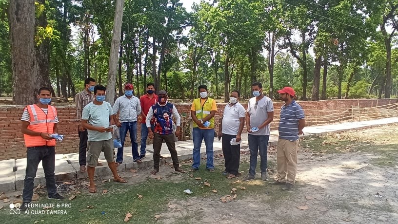 राष्ट्रिय युवा संघद्धारा अत्तरियाका पत्रकारहरुलाई स्वास्थ्य सामग्री वितरण