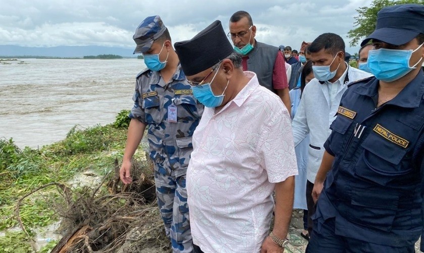 अध्यक्ष पुष्पकमल दाहाल चितवन पुगे