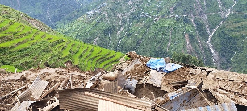 लिदी पहिराे अपडेट: १६ जनाको शव भेटियाे, पहिरोको जोखिमले  बेपत्ताको खोजी राेकियाे