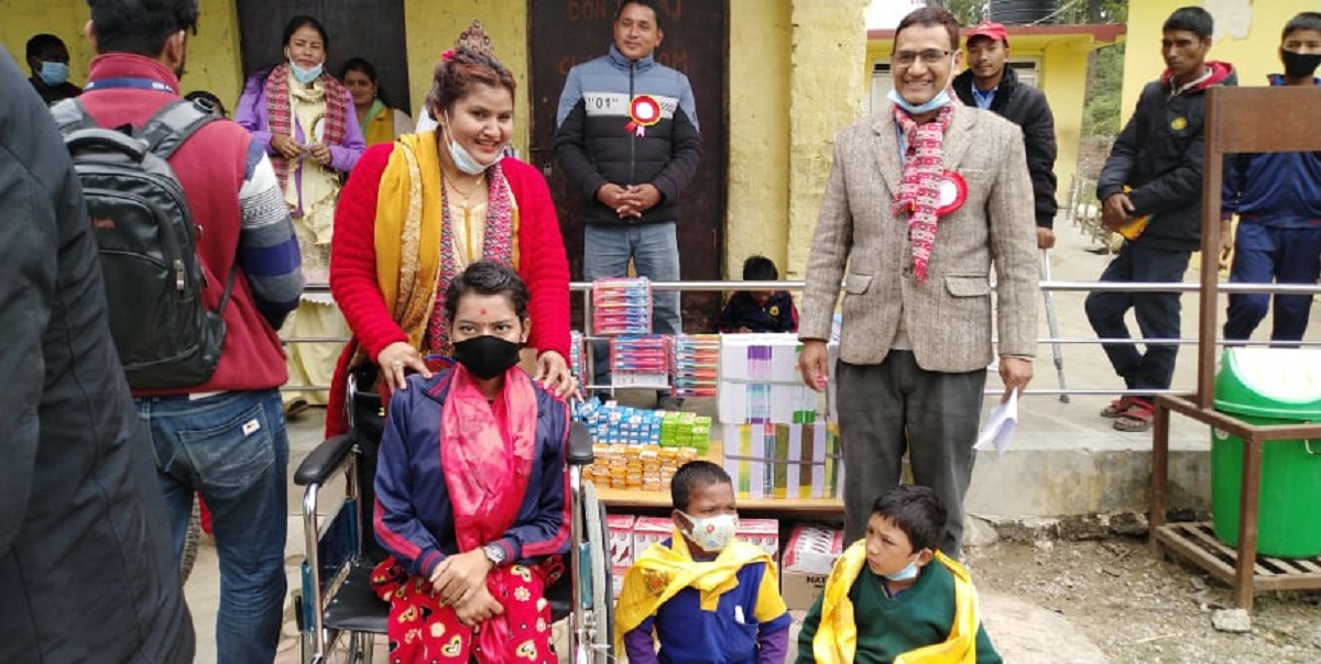 गोदावरीको स्वास्थ्य शाखामा कार्यरत कुवंरको पहलमा अपाङ्गता भएका बालबालिकाले पाए ठूलो सहयोग