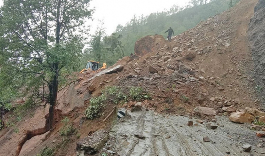 पहिरोले डोटीका २०० परिवार जोखिममा