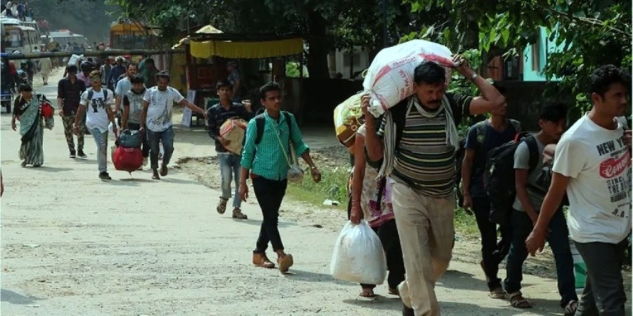 कञ्चनपुरको पश्चिमी सिमानाका गड्डाचौकी हुँदै घर फर्किनेमा देखिन थाल्यो कोरोना सङ्क्रमण