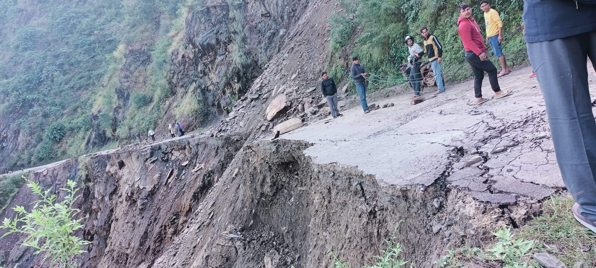 डडेल्धुरा–डोटी जोड्ने केआइसिंह मार्ग सञ्चालनमा