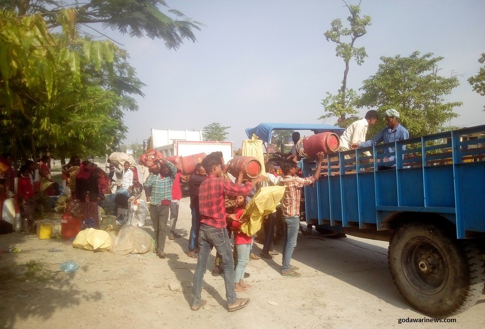 दाङबाट अत्तरिया आएका ६४ जनाको उद्दार गरी क्वारेन्टाईनमा राखियो