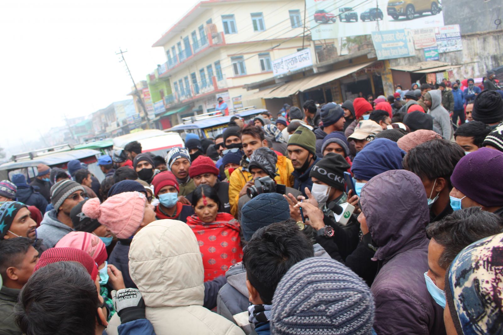 धनगढीमा अटो रिक्सा चालक आन्दोलनमा उत्रिए