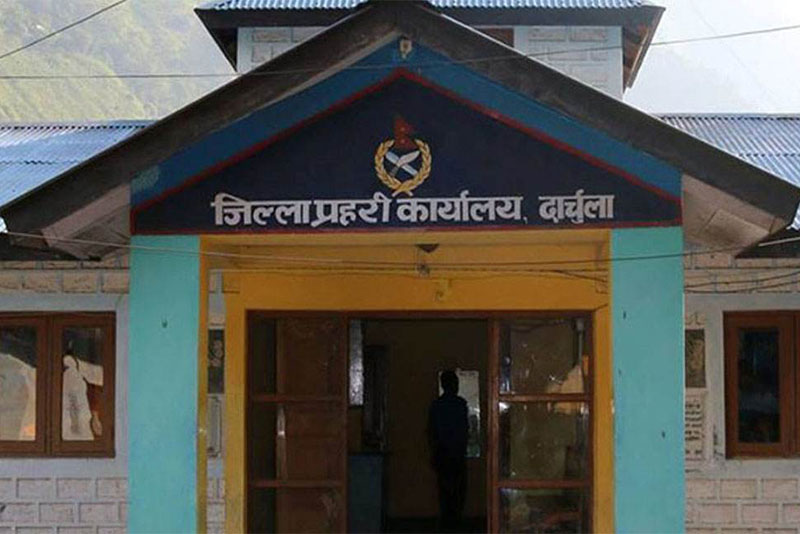 दार्चुलामा प्रहरीले बरामद गरेको पेस्तोल नक्कली भएपछि..