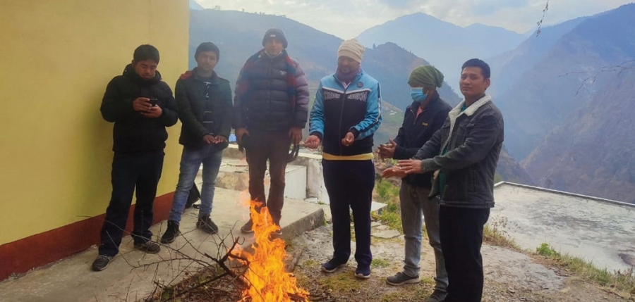 दार्चुलामा अत्यधिक चिसो बढ्यो ,जनजीवन प्रभावित