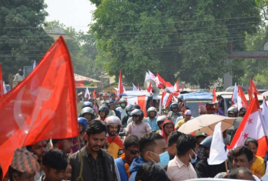 कैलालीका बागी उम्मेदवार घरदैलो अभियानमा व्यस्त , चुनावी माहोल बनाउँदै