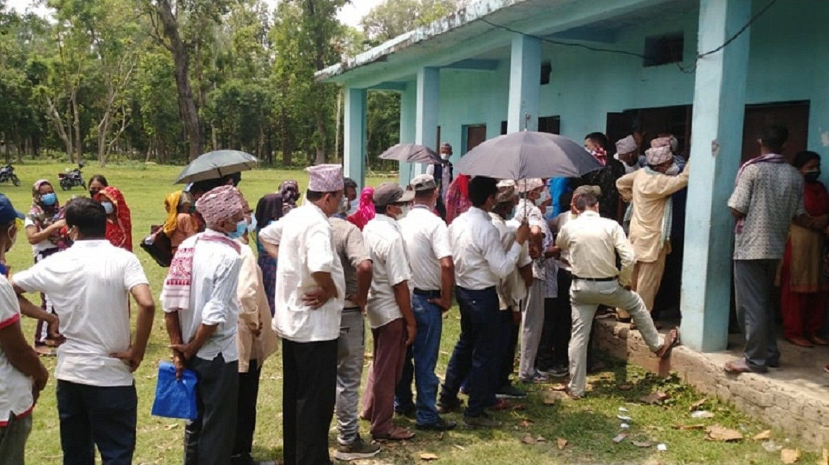 गोदावरी नगरपालिकामा आजदेखी भेरोसेलको खोपको दोस्रो मात्रा लगाइदै